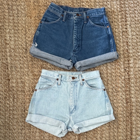 Vintage wrangler Denim High-Waisted Shorts Blue Light Blue size 24/25 cheeky - Picture 1 of 4